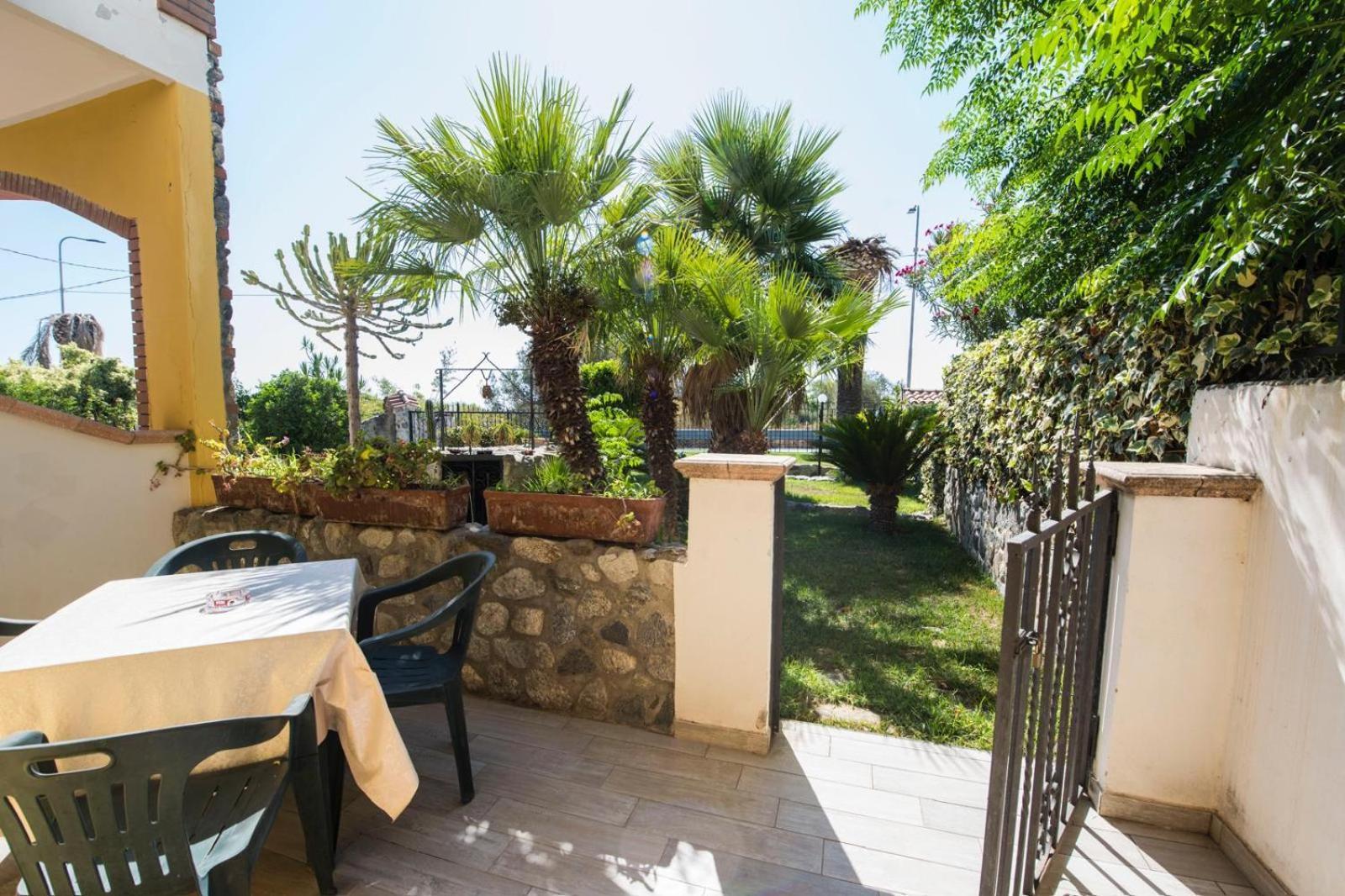 B&B Casa Cosmano Brancaleone Marina Exterior photo